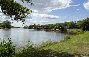 VILLAGE VACANCES ET PECHE DE VILLIERS-CHARLEMAGNE - Villiers-Charlemagne