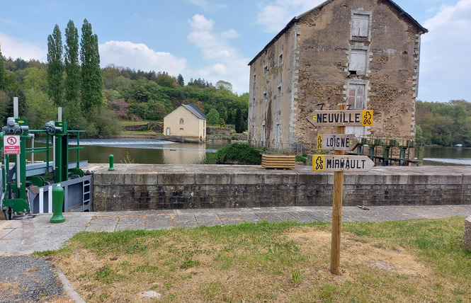 LA ROCHE, JUSQU'À 4 PERSONNES 8 - La Roche-Neuville