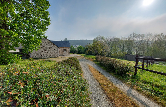 LA ROCHE, JUSQU'À 4 PERSONNES 2 - La Roche-Neuville