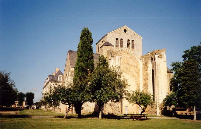 Abbaye de la Roe 5 - La Roë