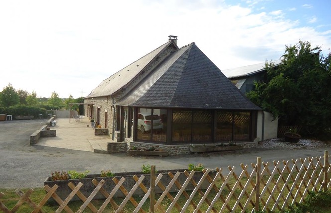 Gîte de groupe le Hameau de Cyprien 1 - Quelaines-Saint-Gault